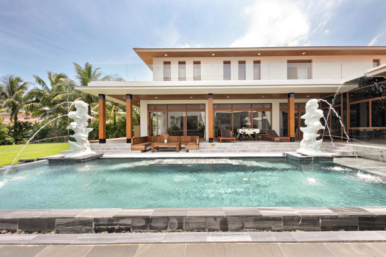 Deluxe Beach Villas By Danatrip Da Nang Eksteriør bilde