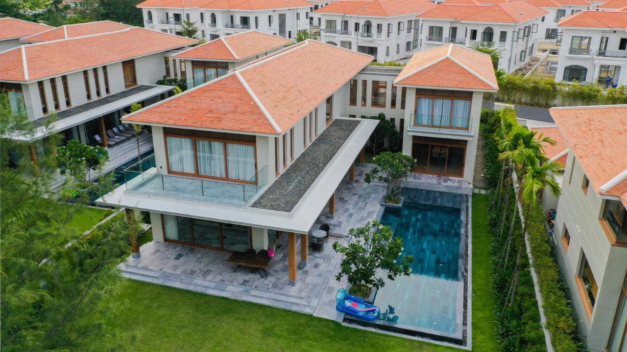 Deluxe Beach Villas By Danatrip Da Nang Eksteriør bilde