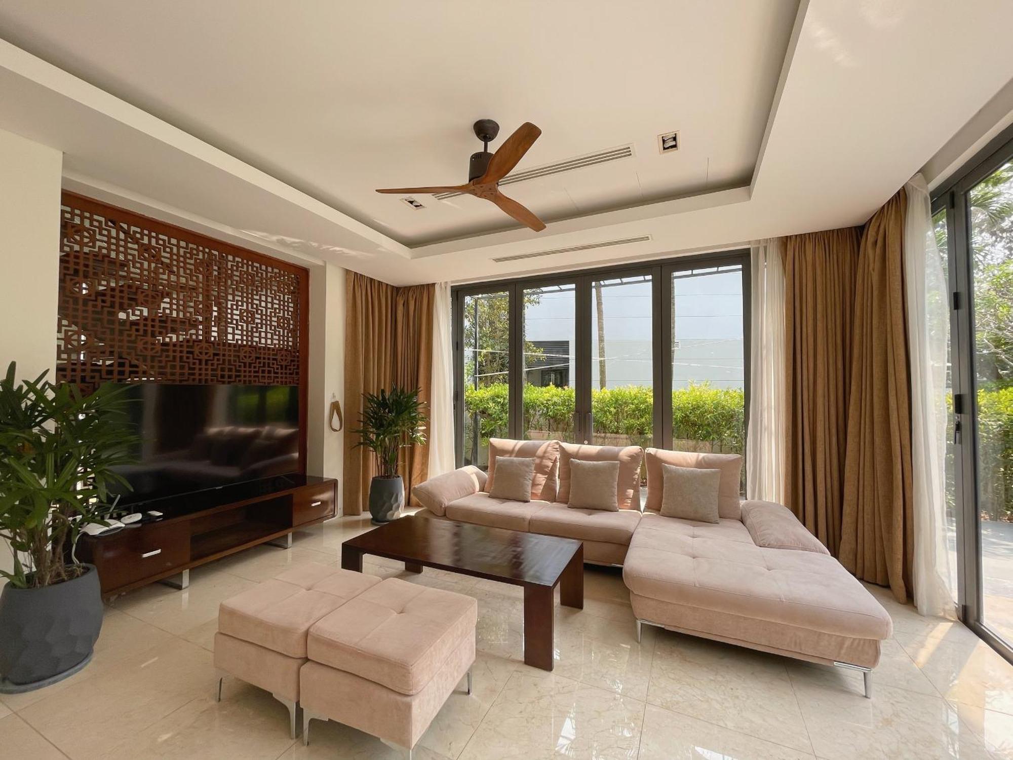 Deluxe Beach Villas By Danatrip Da Nang Eksteriør bilde